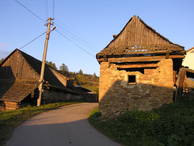Następny Etap - najpierw lekko pod górkę, do wsi Hradisko.